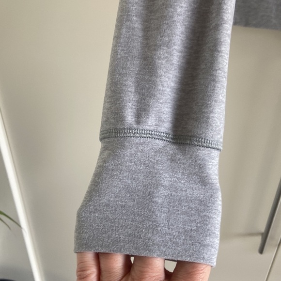 Lululemon Ready to Rulu Pullover EUC - Picture 12 of 16